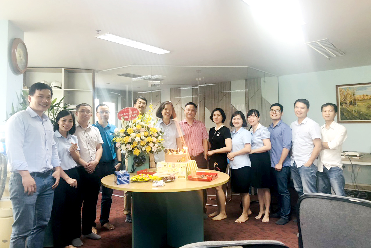 Công ty CP Công nghệ Bầu trời Việt (VST) kỷ niệm 7 năm thành lập